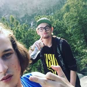 Meet your Posher, Aaron